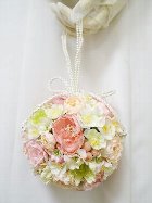 白梅とピンクのお花の和風ボールブーケ